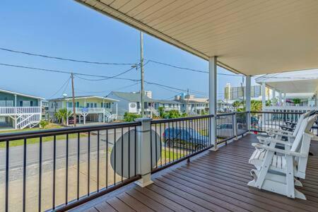 6 Bedroom Beach House - Marsh Views Anchors Away Myrtle Beach Exterior photo